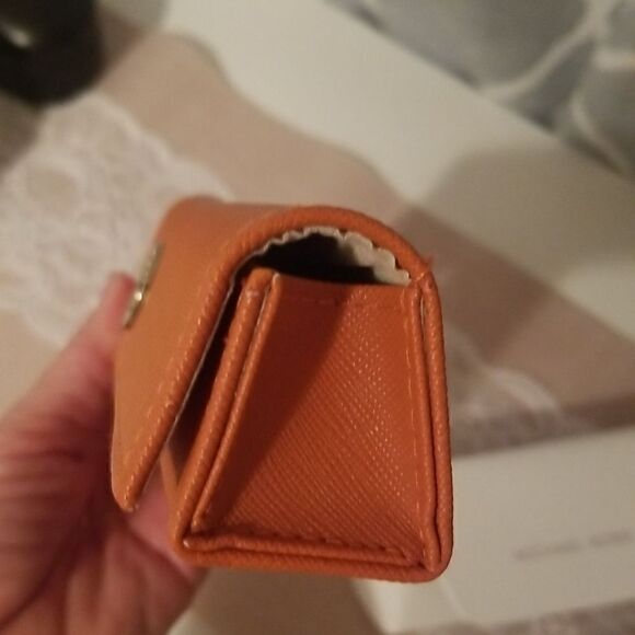 4 DESIGNER SUNGLASS CASE LOT Kate spade, Michael Kors, Torry Burch, - Picture 8 of 15